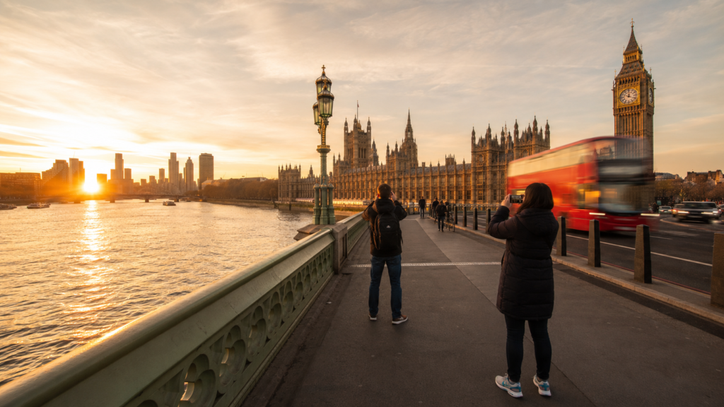 Golden hour view of Big Ben and the Houses of Parliament from Westminster Bridge — the first stop on Day 1 of a London first-time visitor itinerary.